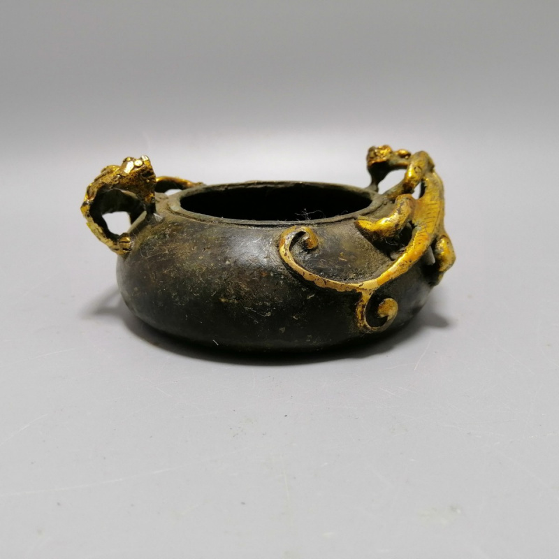 Vintage Collectible Ashtrays - خمر زخرفة الزجاج التنين النحاس دراسة