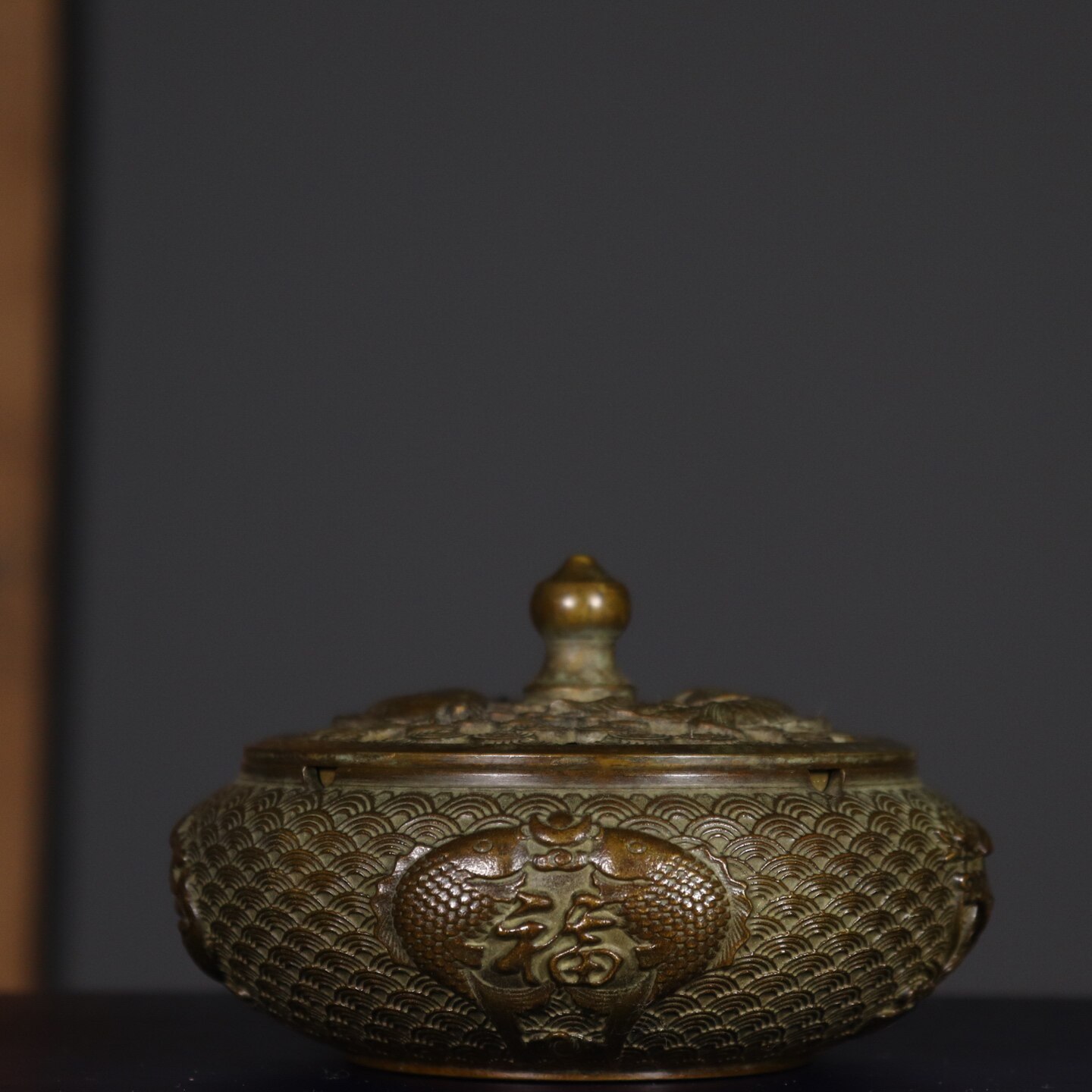 Vintage Collectible Ashtrays - منفضة سجائر نحاسية عتيقة بتصميم سمكة