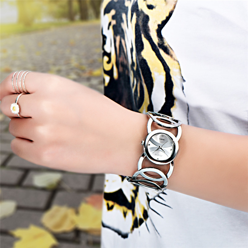 العلامة التجارية الفاخرة سيدة  - مراجعة Vintage Watch Crystal وسعره