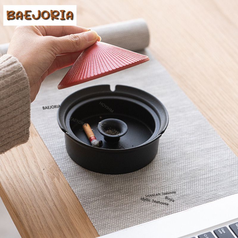 منفضة سجائر سيراميكية بتصميم ق - مراجعة Vintage Collectible Ashtrays وسعره