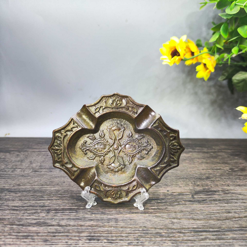 مجموعة تحف عتيقة، قلم نحاسي مط - مراجعة Vintage Collectible Ashtrays وسعره