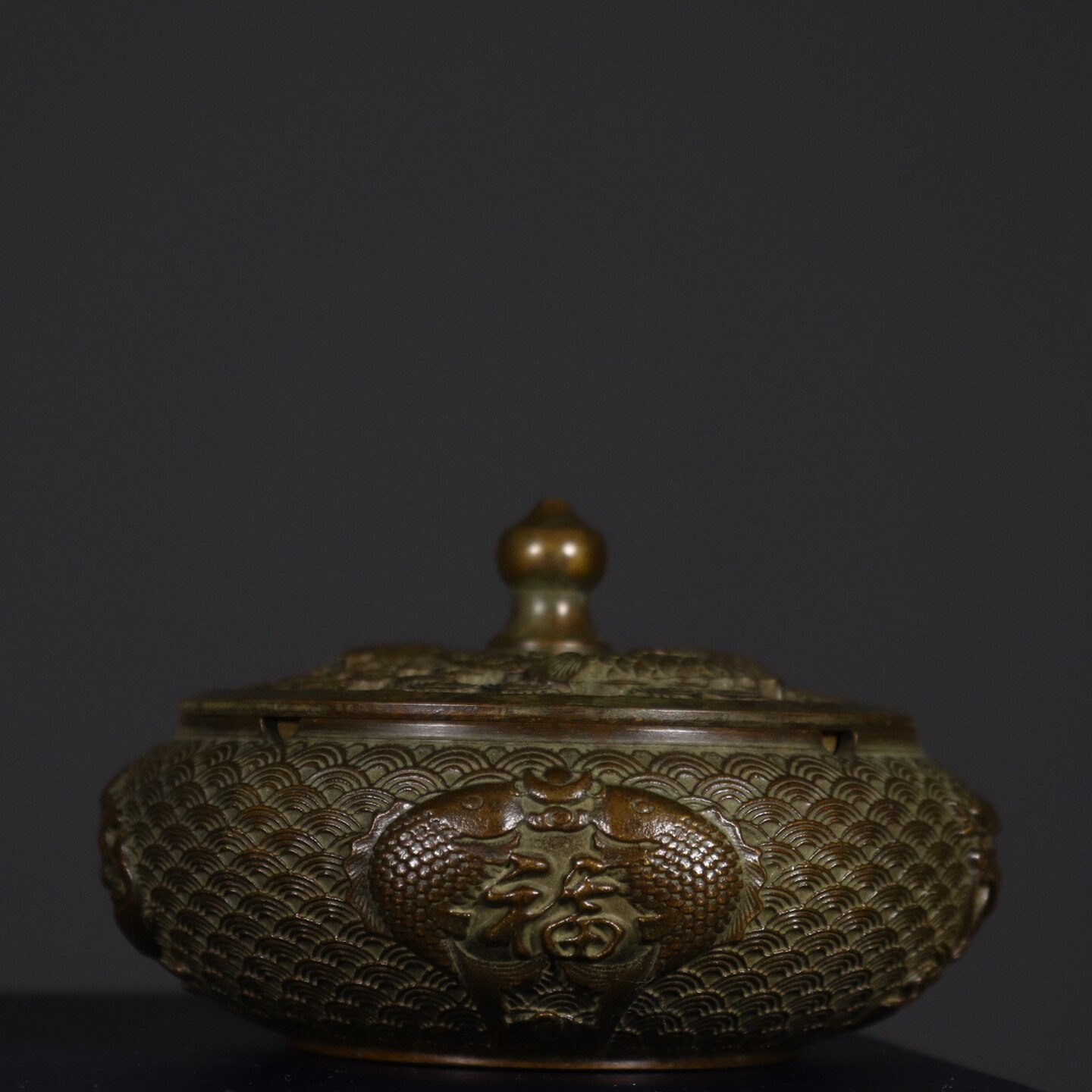 منفضة سجائر نحاسية عتيقة بتصمي - مراجعة Vintage Collectible Ashtrays وسعره
